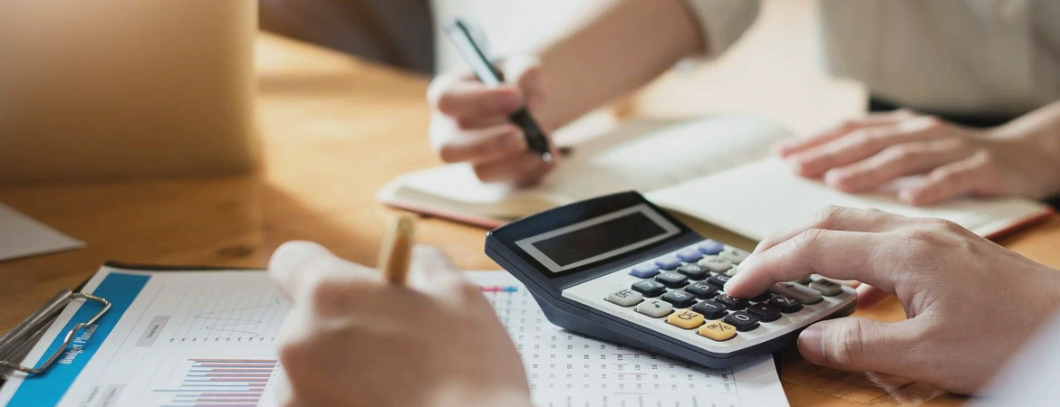 kalkulator w&nbsp;dłoni